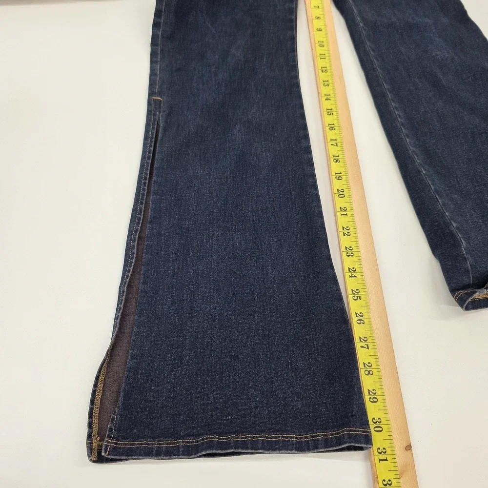 Tommy Hilfiger details 98%